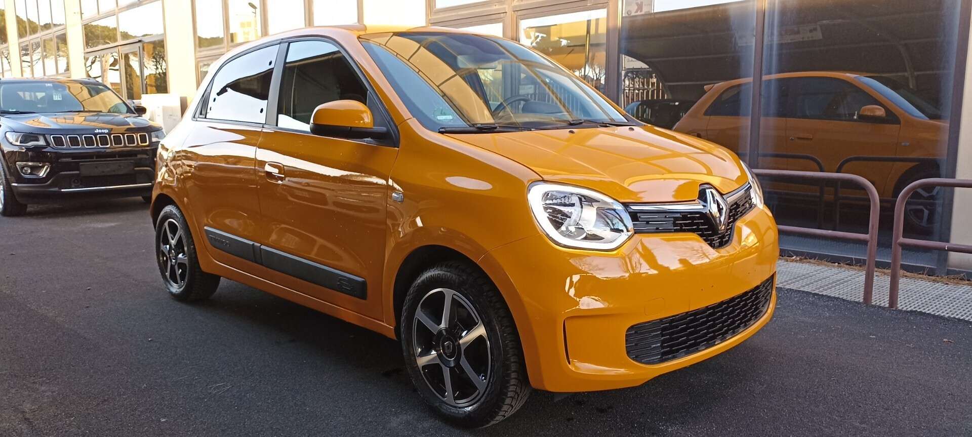 Renault Twingo  1.0 69CV LIMITED NAVIGATORE LED CER