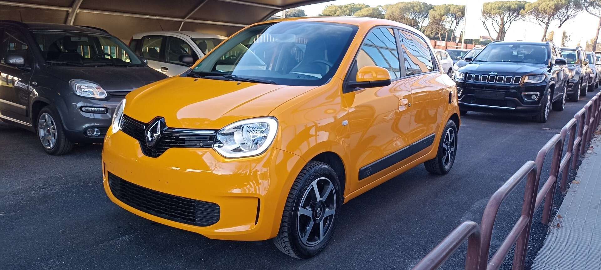 Renault Twingo  1.0 69CV LIMITED NAVIGATORE LED CER