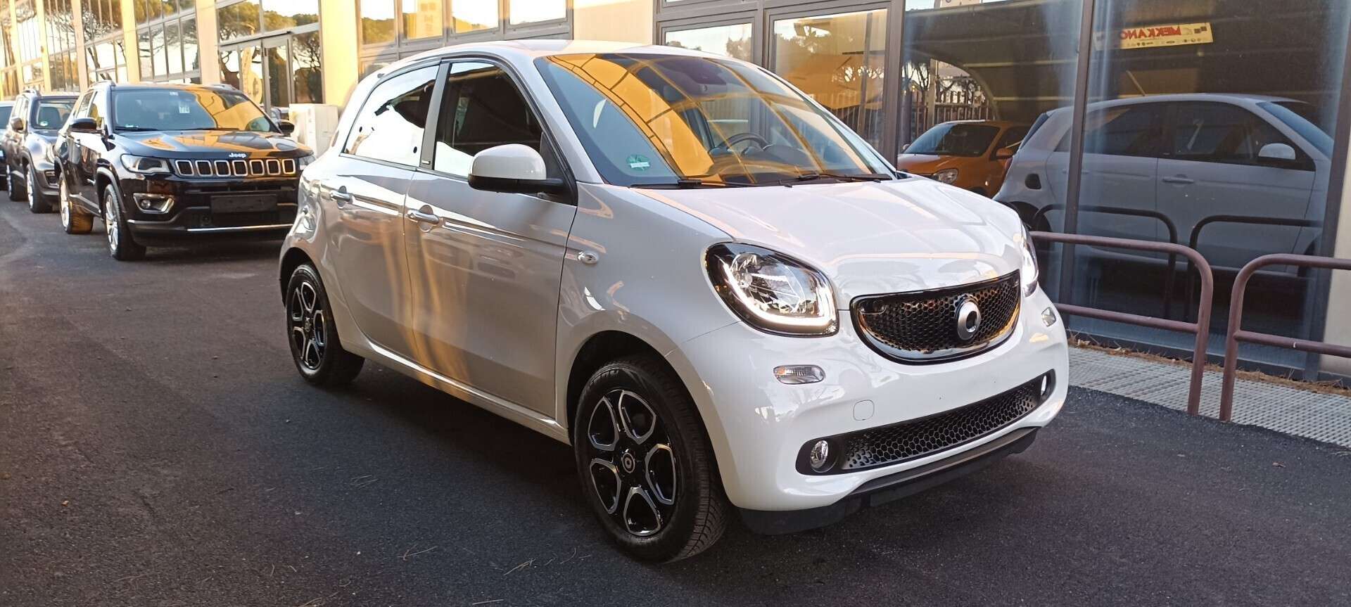 smart forFour  Smart ForFour 1.0 71 Cv Passion Led Cerchio Prim