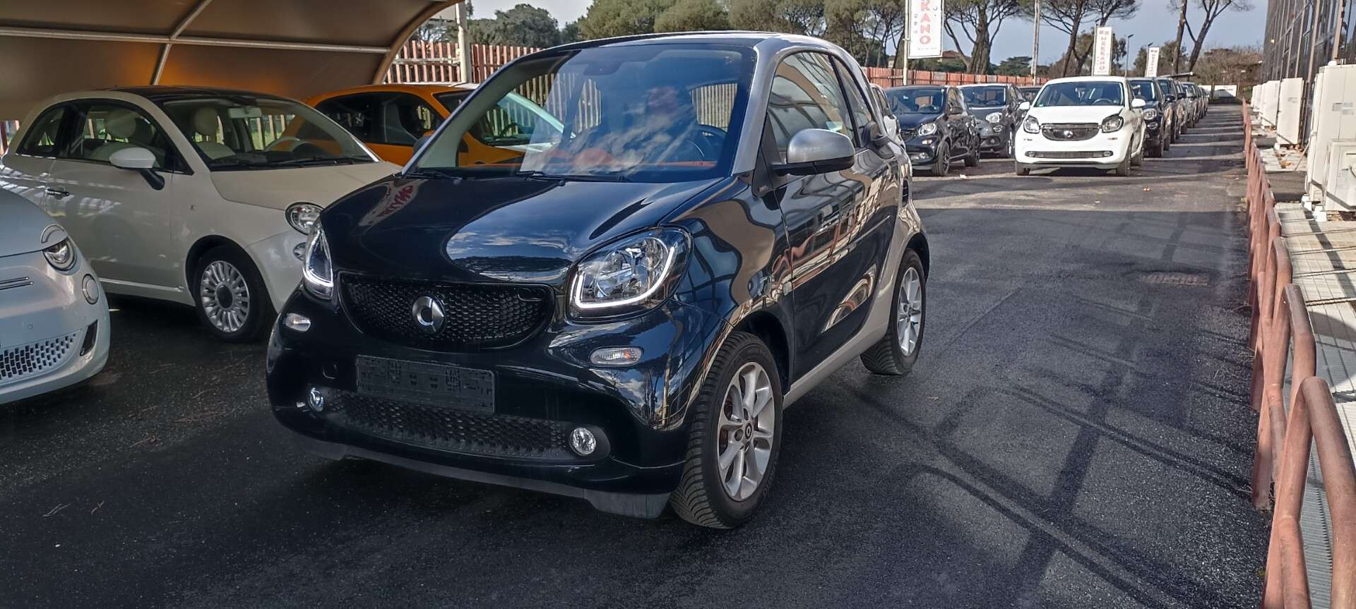 smart forTwo  1.0 71CV Benzina Tetto Bicolore