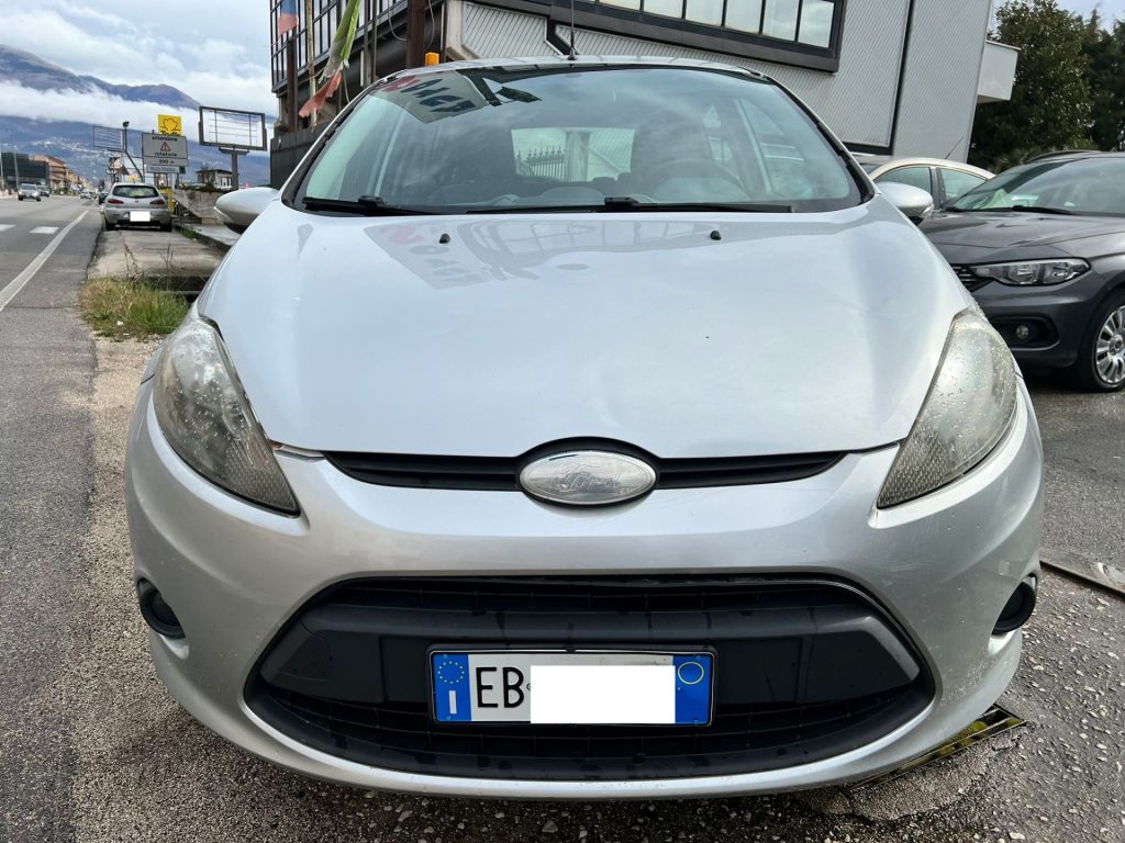 Ford Fiesta  1.4 68 CV Diesel Titanium Ok Neo Patentati