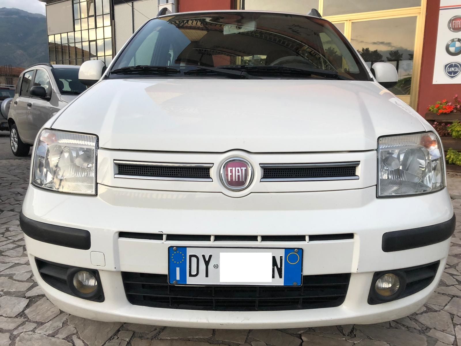 Scopri di più sull'articolo Fiat Panda  1.2 60 cv Benzina/Metano Dynamik