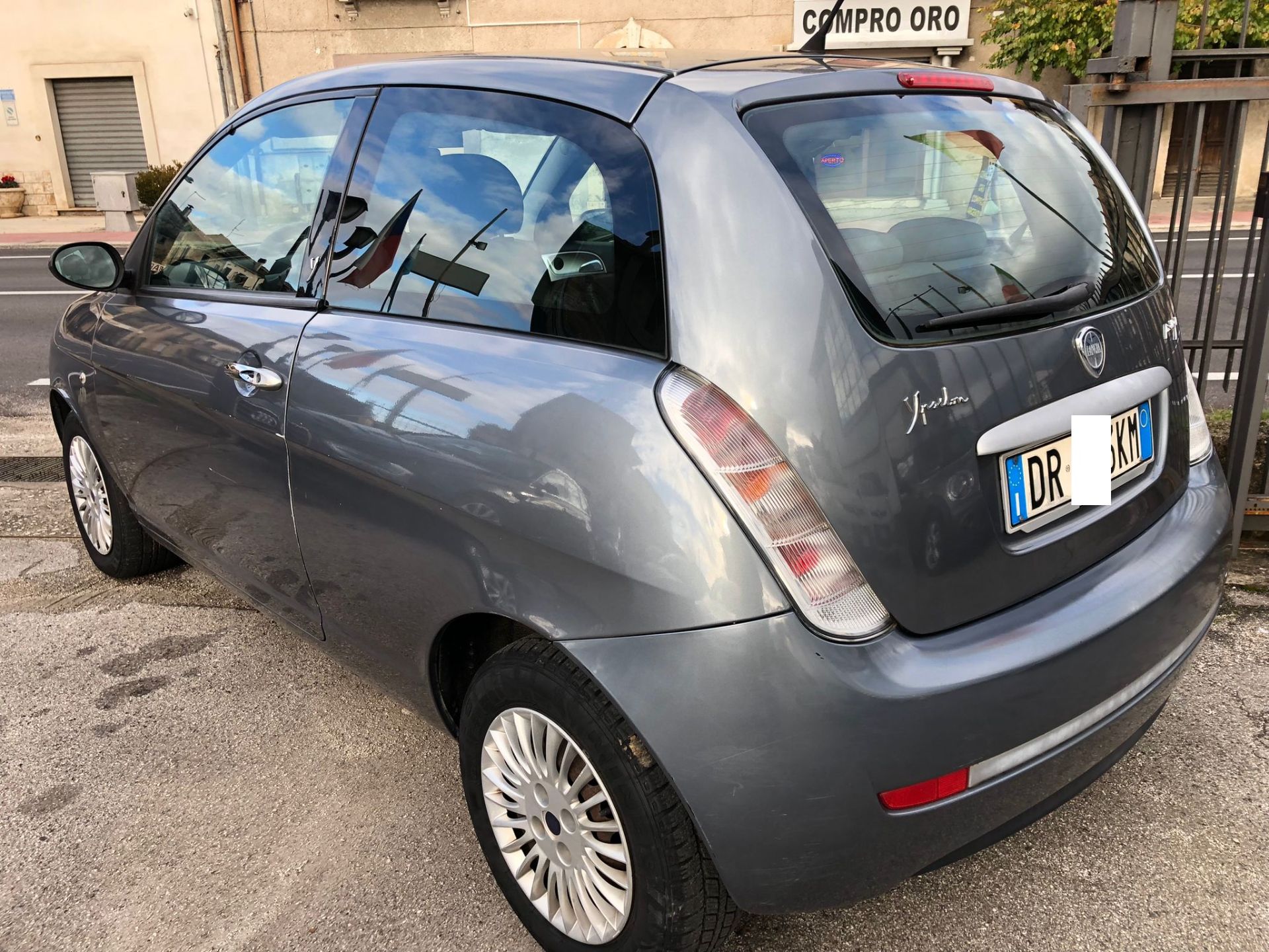 Lancia Ypsilon 1.3 MJT Platino ADATTA NEOPATENTATI – KM CERTIFICATI