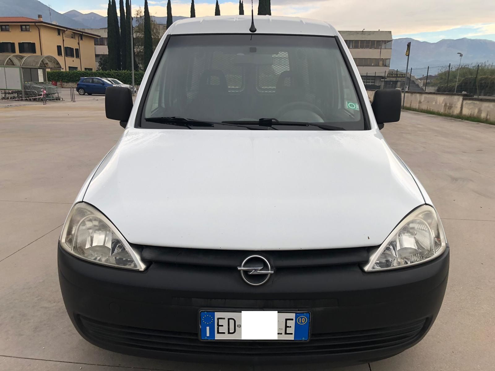 Scopri di più sull'articolo Opel Combo  1.3 75 cv Diesel/CDTI VAN