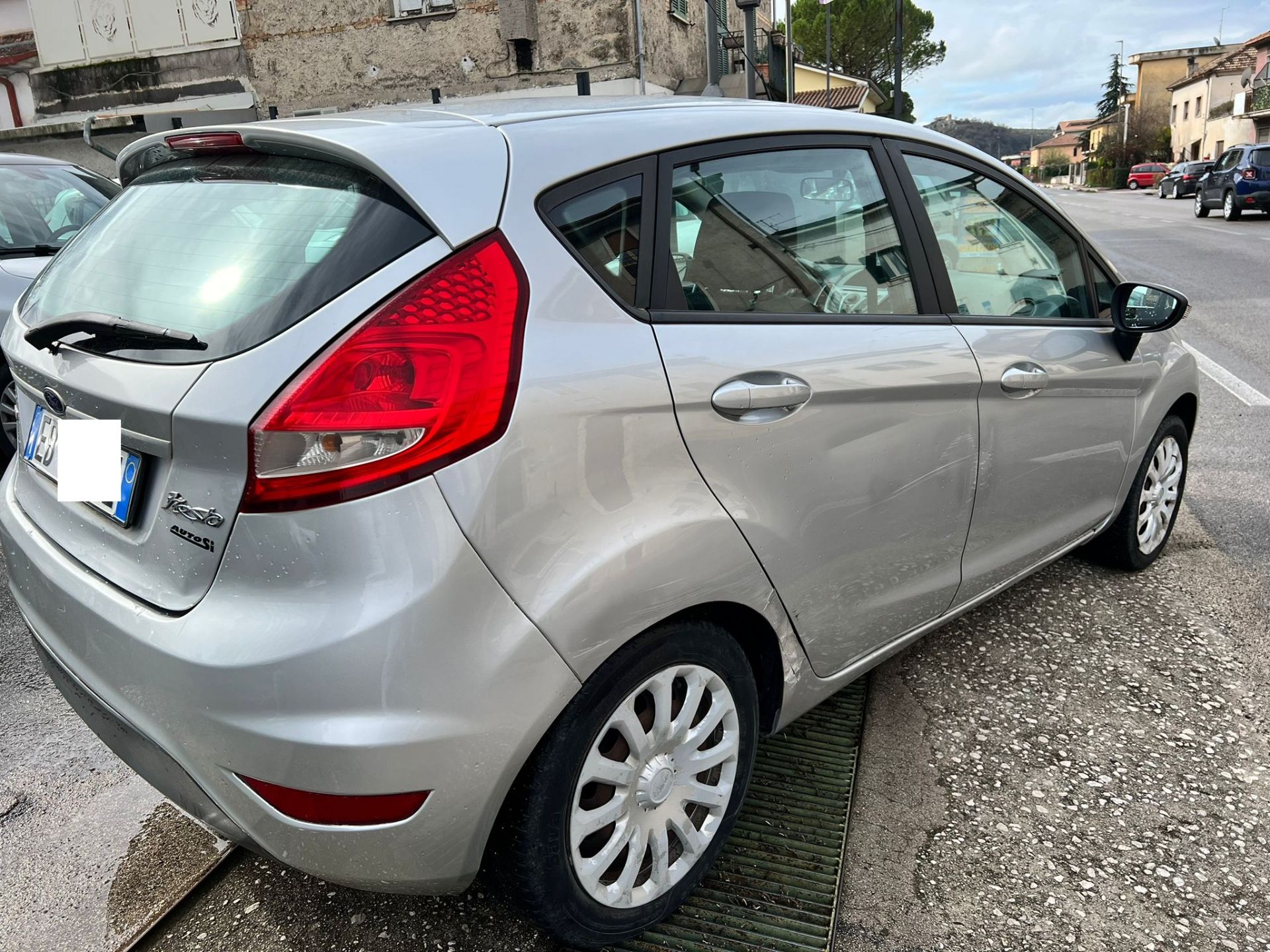 Ford Fiesta  1.4 68 CV Diesel Titanium Ok Neo Patentati