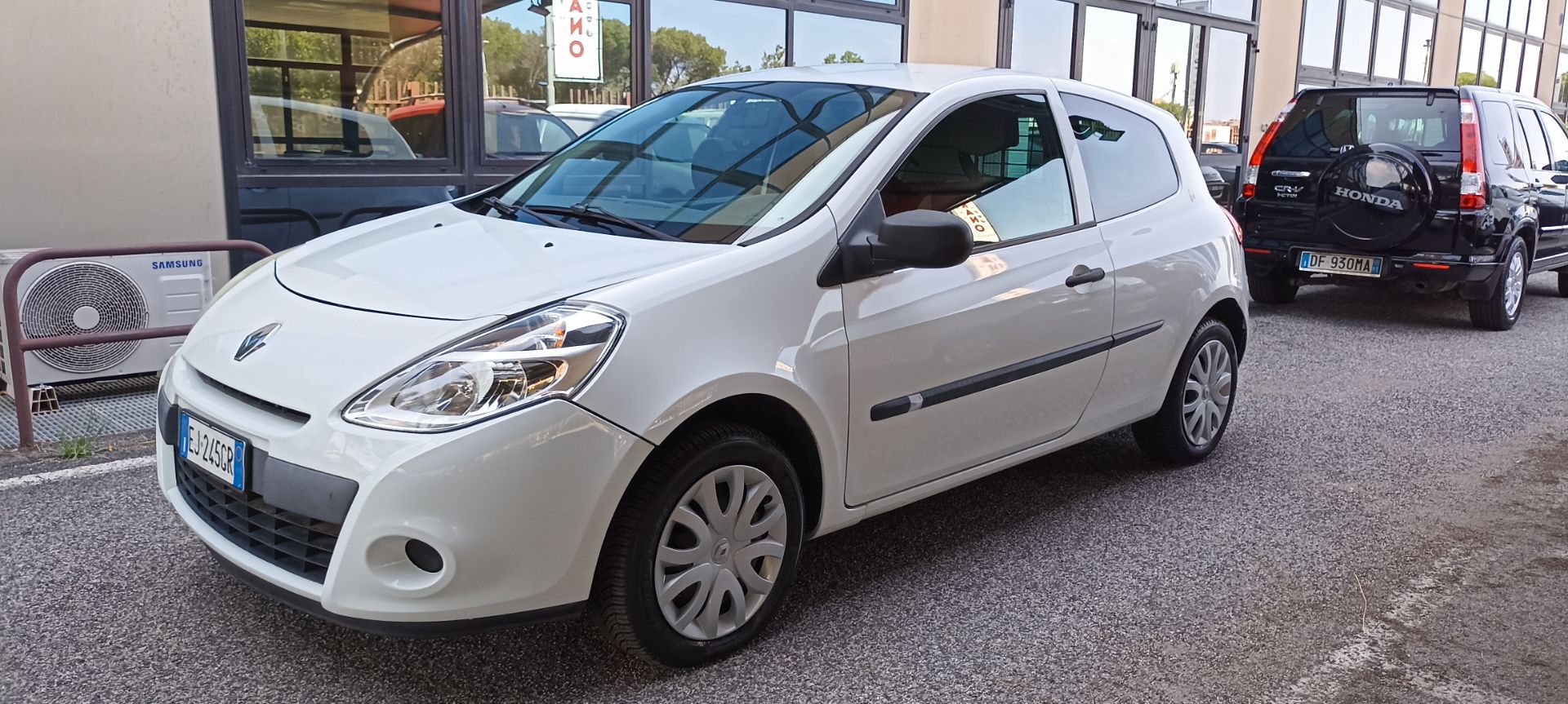 Renault Clio 1.5 DCi 70 CV 3p. Van Clima 75 Cv