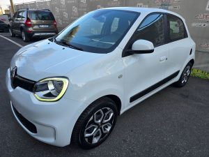 Renault Twingo  1.0 69 cv Benzina LIMITED LED Ok Neopatentati