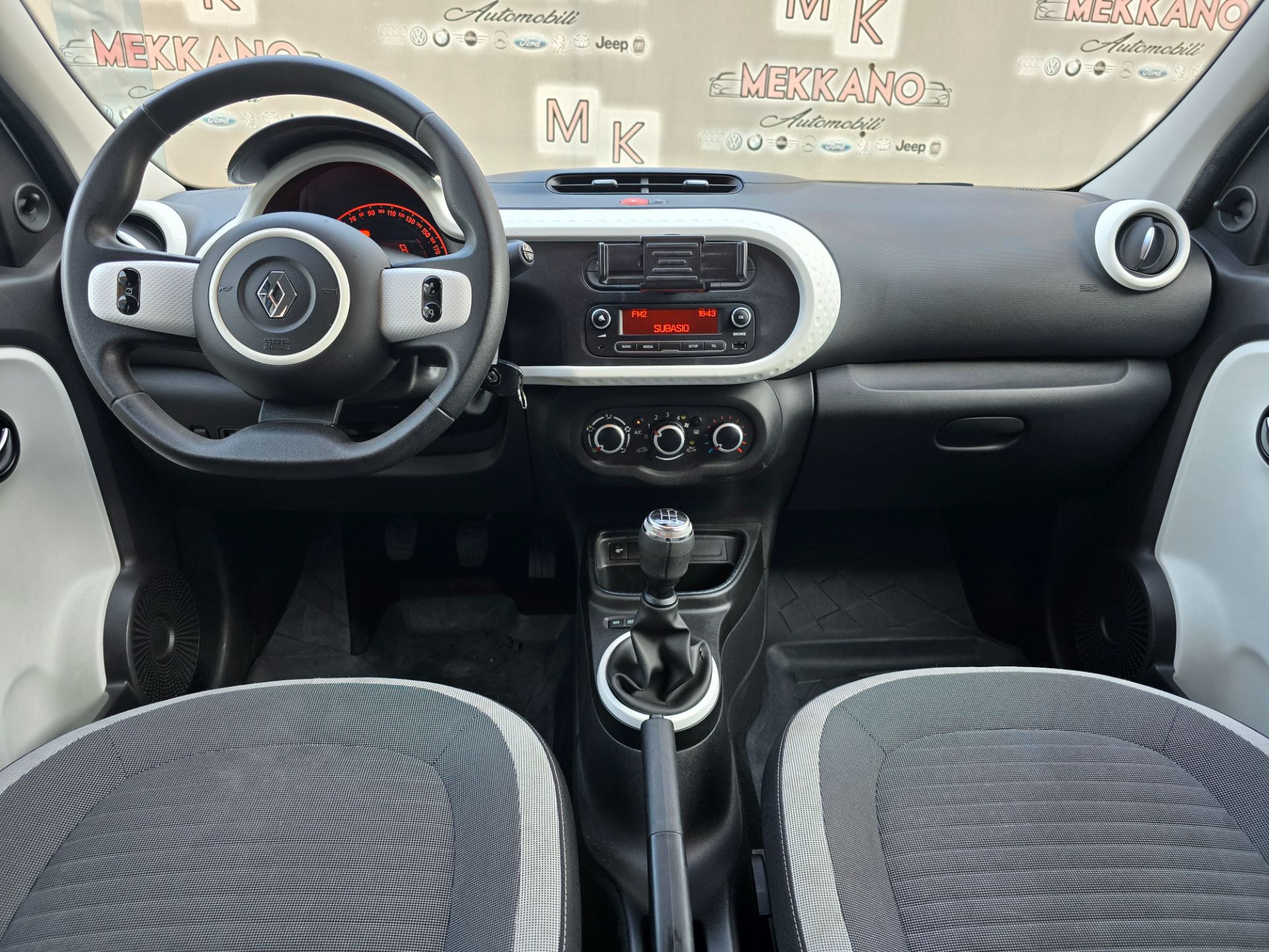 Renault Twingo  1.0 69 cv Benzina LIMITED LED Ok Neopatentati