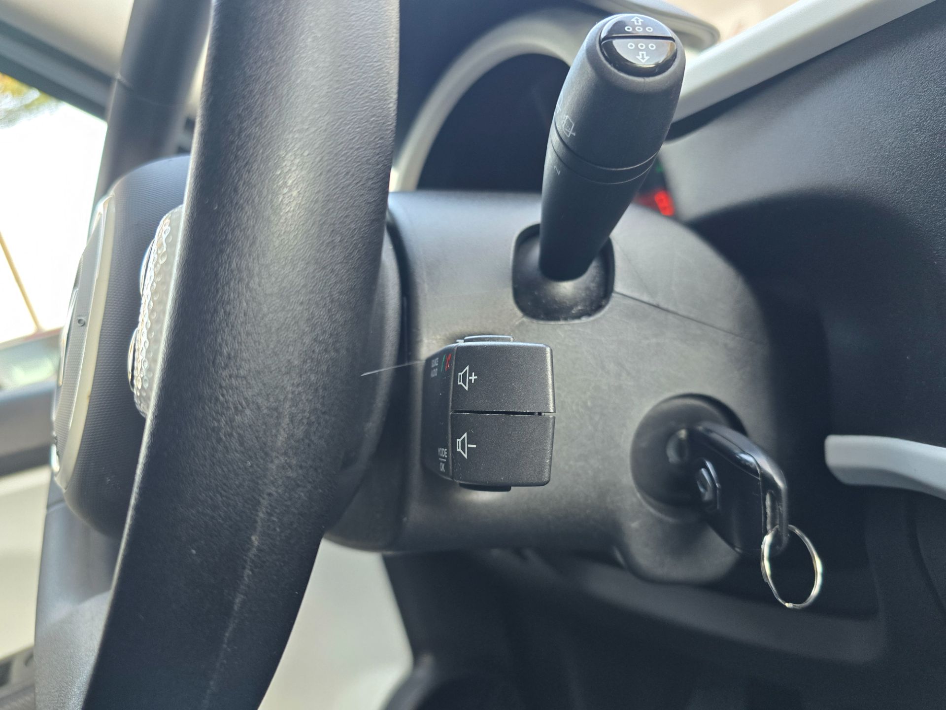 Renault Twingo  1.0 69 cv Benzina LIMITED LED Ok Neopatentati